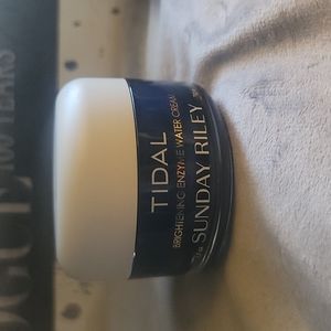 🦩Sunday Riley Tidal Brightening Enzyme Water Cream